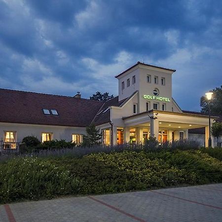 Old Lake Golf Hotel タタ エクステリア 写真